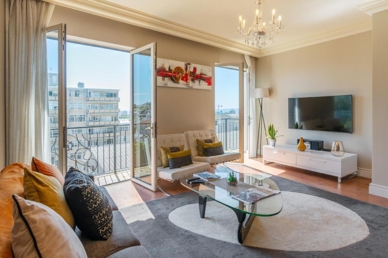 Cape Royale I Whosting Apartment Cape Town Exterior photo